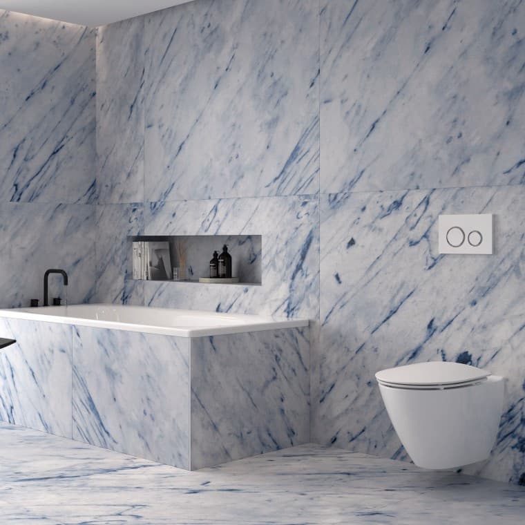 Ifö Caribia badekar og Spira Art toilet Ifö Caribia badekar og Spira Art toilet